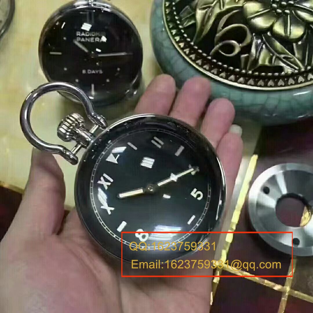  沛纳海 Panerai “办公室毒物” TABLE CLOCK PAM00581  / PA092