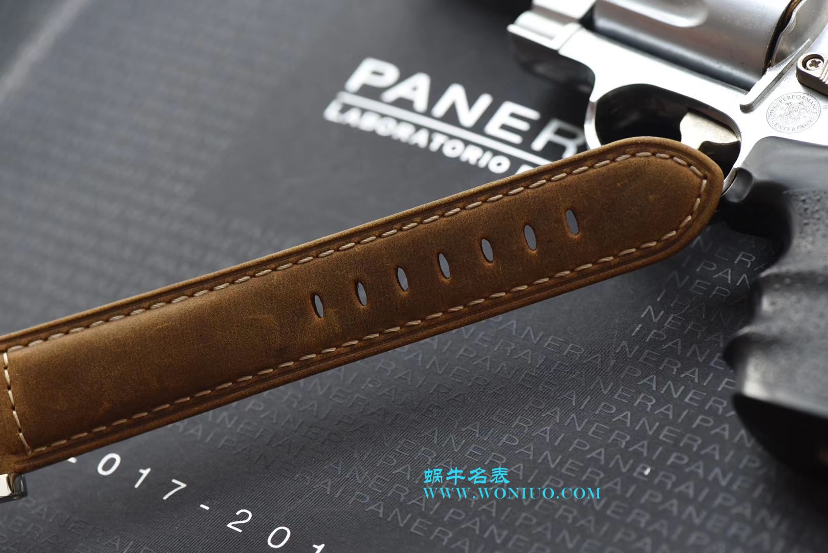 【XF一比一超A复刻高仿手表】沛纳海PAM1523 42MM 女款和 PAM1499 44MM男款情侣手表 / PAM1499