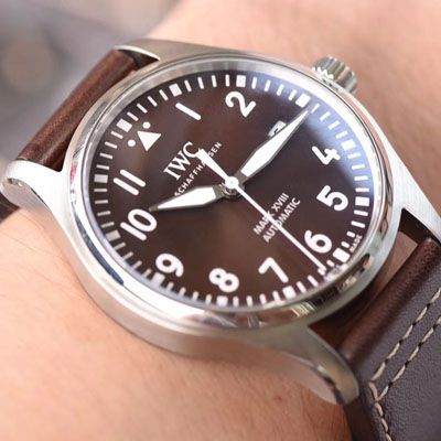 IWC万国表飞行员马克十八系列IW327003腕表【V7一比一超A高仿手表】