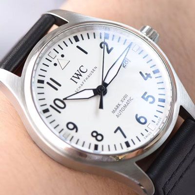 IWC万国表飞行员马克十八系列IW327002腕表【V7一比一超A精仿手表】