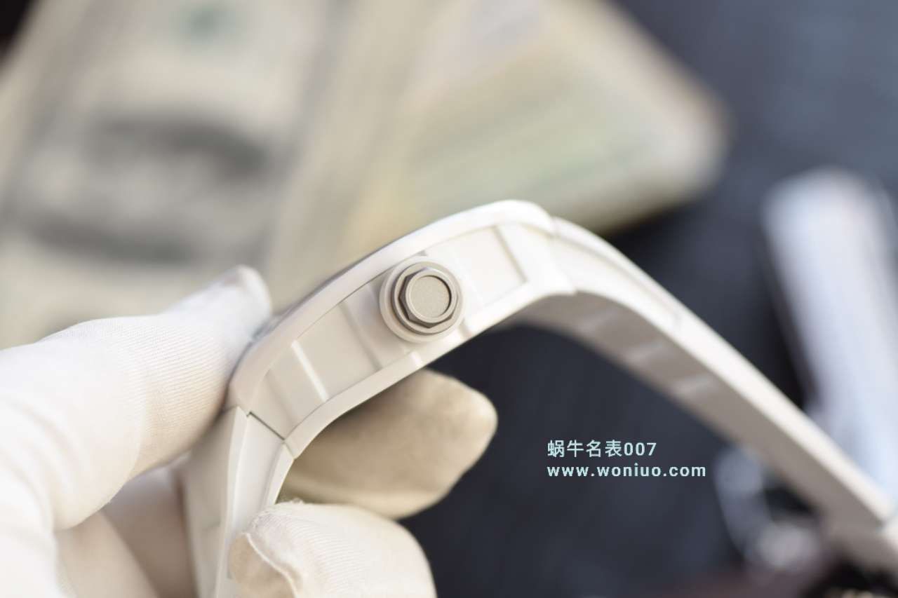 视频评测KV台湾厂一比一高仿最新巨作！RICHARD MILLE理查德米勒RM055白陶瓷白面橡胶带新款 / RM 055MM