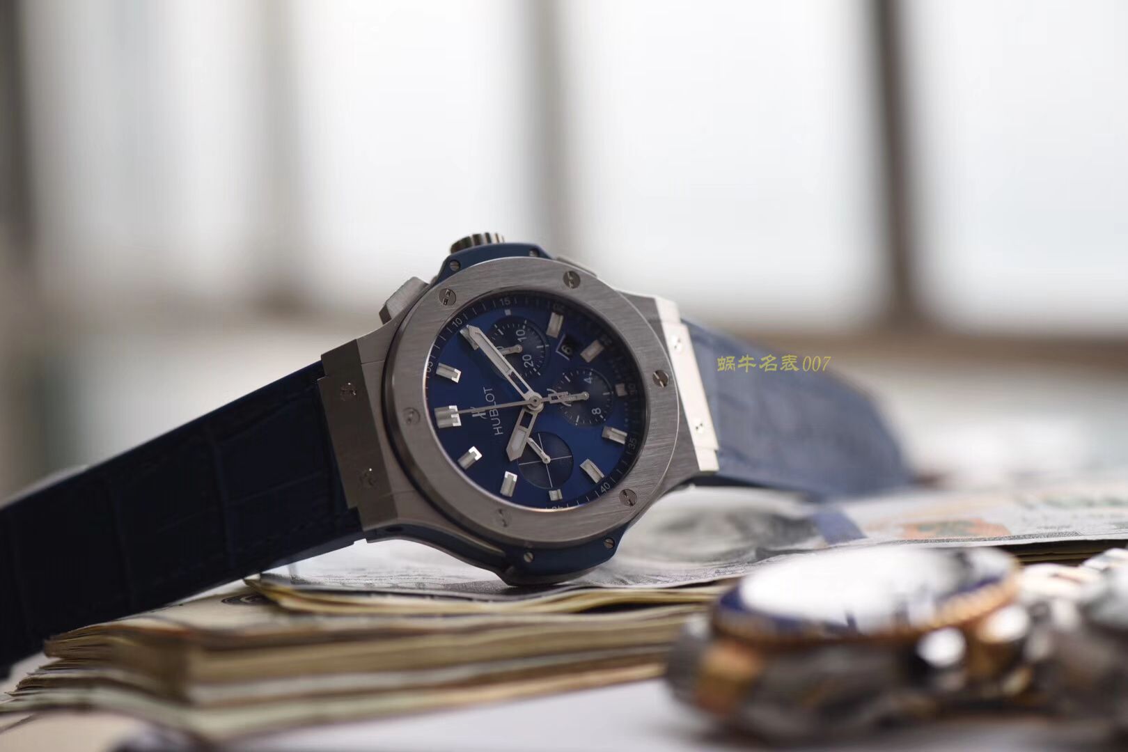 HBBv6新款宇舶大爆炸HUBLOT   Big Bang 精钢蓝色 腕表 / YB061