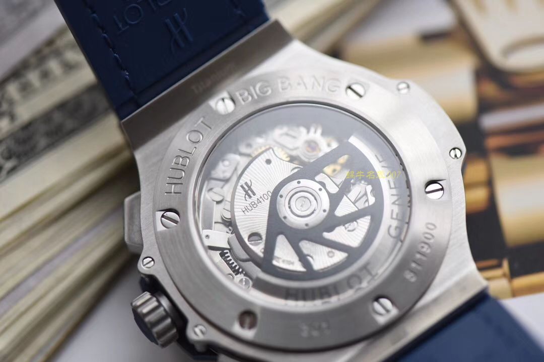 HBBv6新款宇舶大爆炸HUBLOT   Big Bang 精钢蓝色 腕表 / YB061