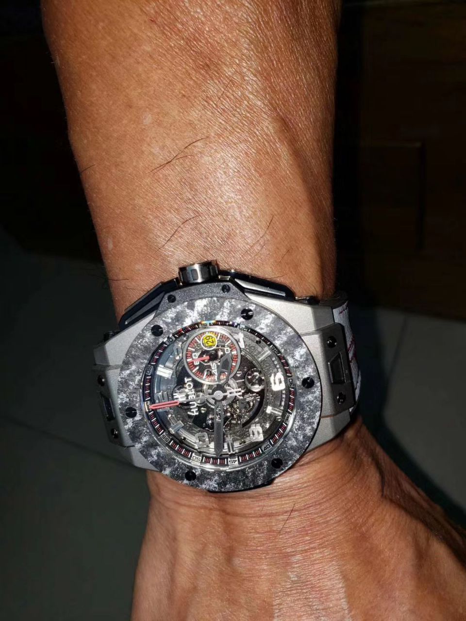 【视频评测V6出品】Hublot  Ferrari Titanium F3系列 宇舶法拉利401.NQ.0123.VR腕表 / YB066