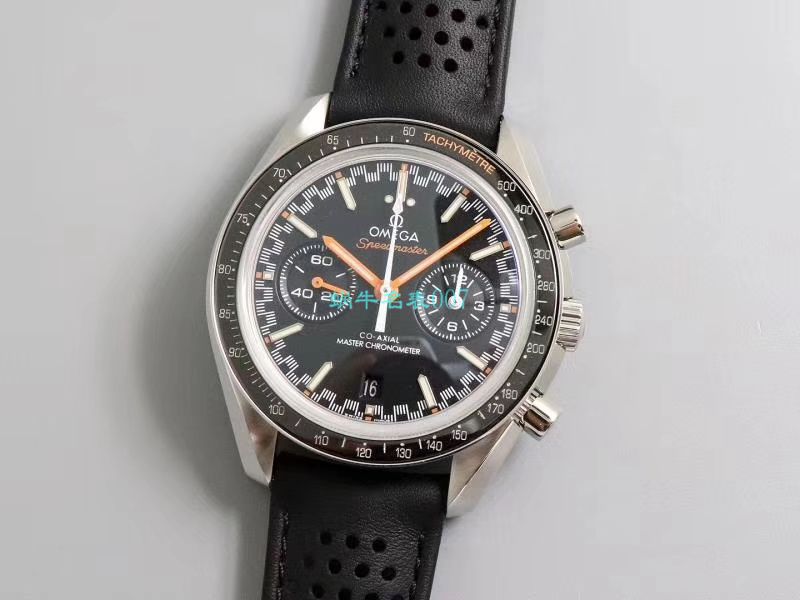 OM厂最新力作欧米茄赛车计时码表【SPEEDMASTER】超霸系列329.30.44.51.01.002，329.33.44.51.01.001腕表 