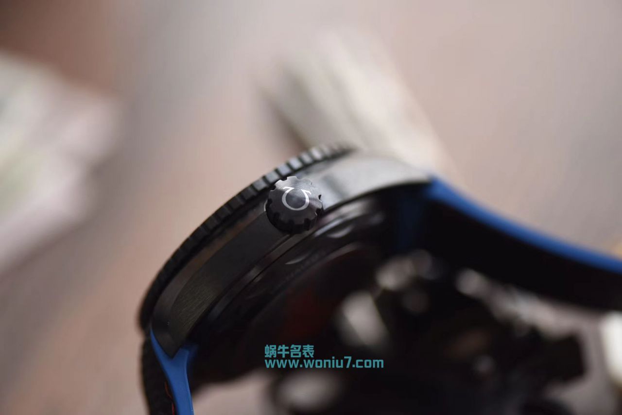 【视频评测VS厂深海之黑全陶瓷复刻高仿表】欧米茄海洋宇宙600米215.92.46.22.01.001，215.92.46.22.01.004，215.92.46.22.01.003腕表 / M666