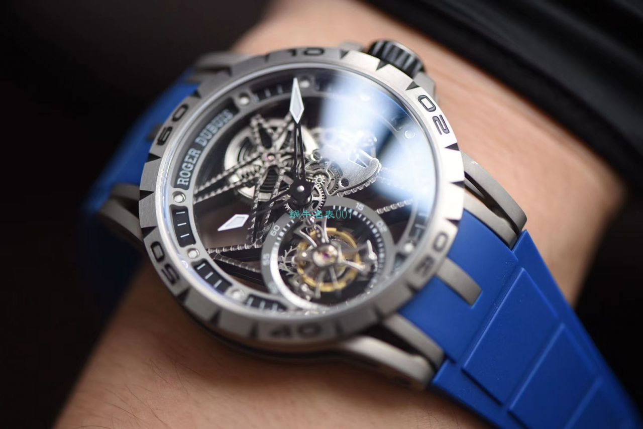 视频评测BBR厂官网顶级复刻陀飞轮罗杰杜彼Roger Dubuis王者系列RDDBEX0479红色表带腕表 