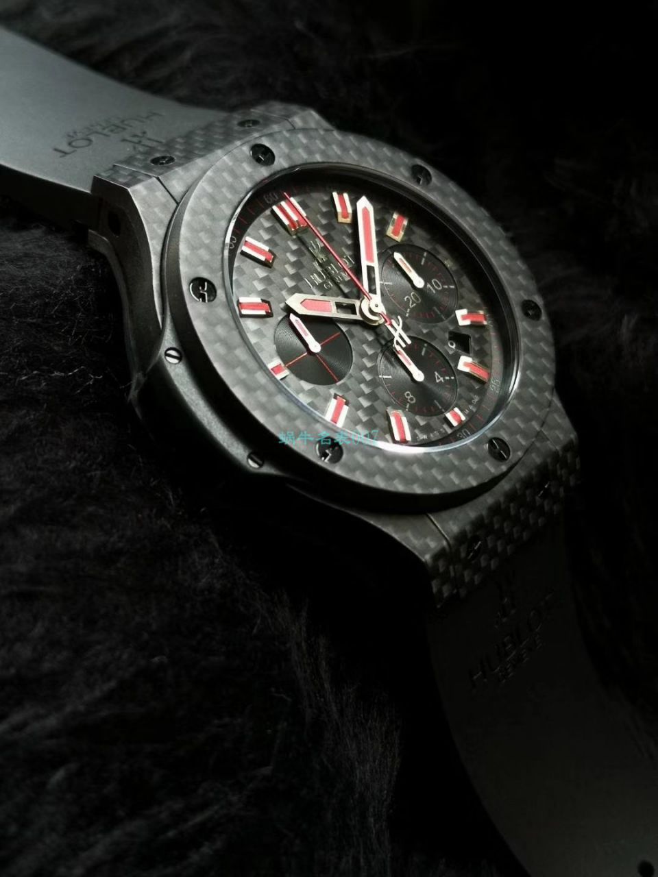 HBBV6厂超A精仿手表宇舶大爆炸碳纤维红字限定特别版腕表 