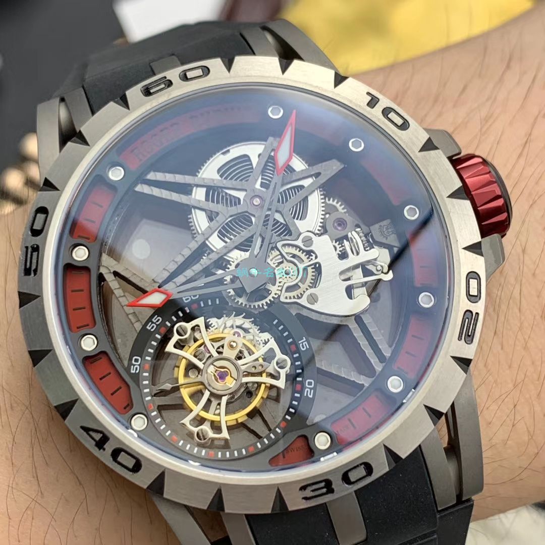 视频评测BBR厂官网顶级复刻陀飞轮罗杰杜彼Roger Dubuis王者系列RDDBEX0479红色表带腕表 