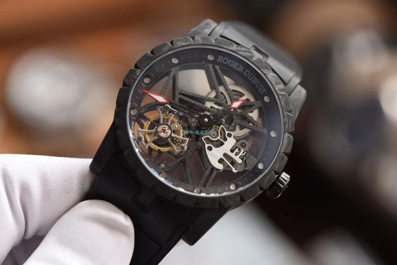 BBR厂罗杰杜彼Roger Dubuis王者系列碳纤维陀飞轮顶级高仿手表DBEX0577腕表 