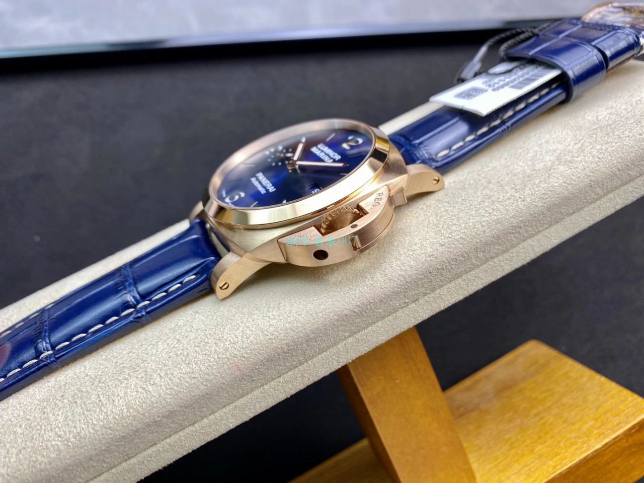 VS厂沛纳海1比1高仿手表LUMINOR庐米诺红金PAM01112腕表 