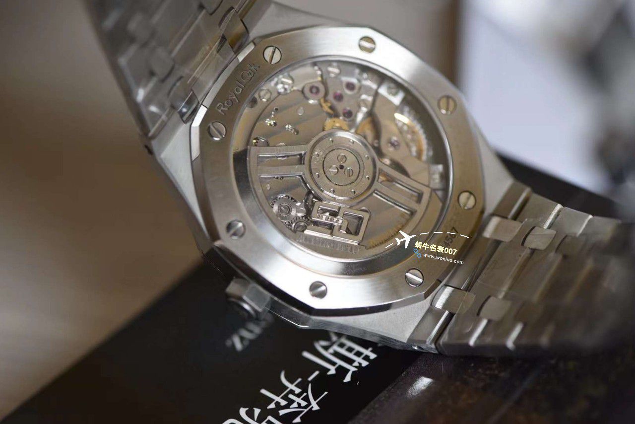 【视频评测】APS厂爱彼皇家橡树50周年一比一高仿手表15510ST.OO.1320ST.06腕表 / AP265