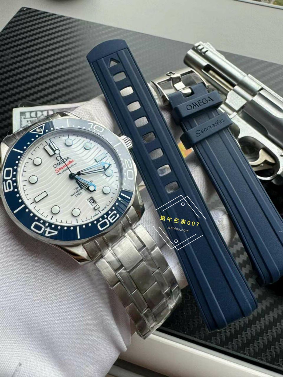 VS厂新款欧米茄海马300白面蓝针一比一高仿手表522.30.42.20.04.001腕表(东京2020奥运款) 