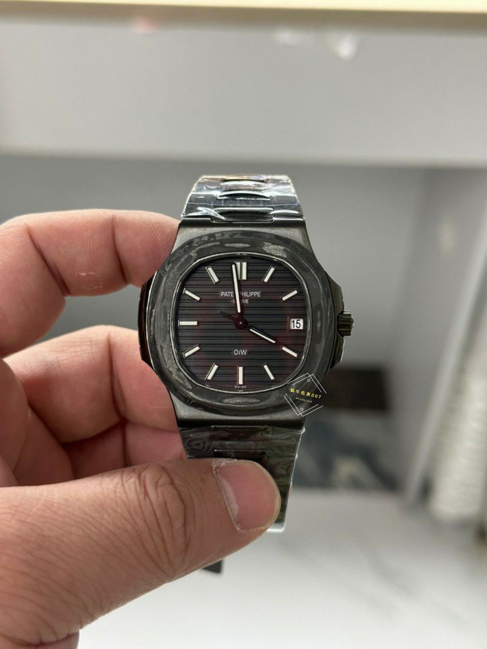 视频评测PATEK PHILIPPE  百达翡丽碳纤维DIW 鹦鹉螺5711  / BD389