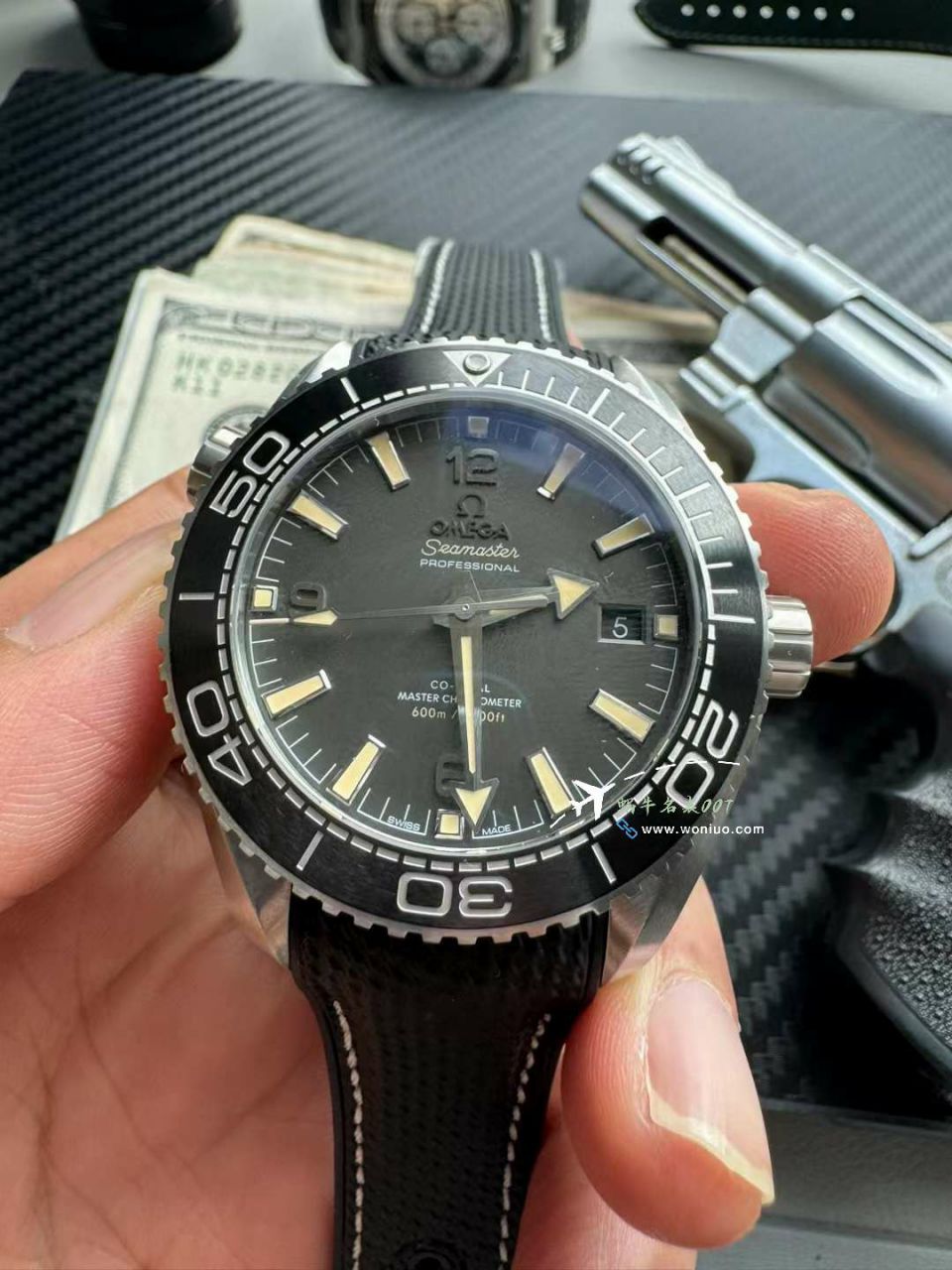 视频评测VS超A复刻高仿欧米茄海马600米系列215.32.44.21.01.002腕表 / VS802