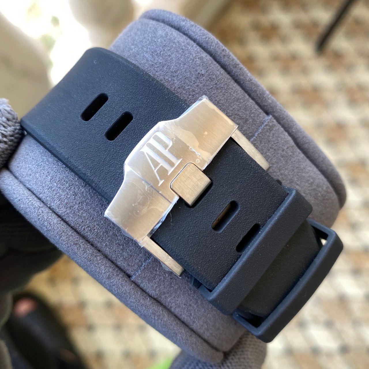 APF顶级高仿复刻手表爱彼皇家橡树离岸型系列26400IO.OO.A004CA.01腕表 / AP292