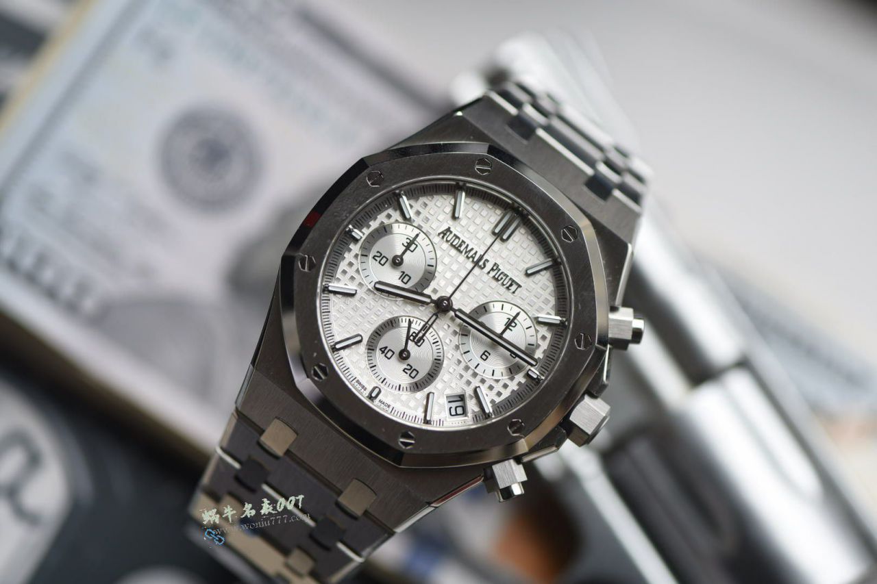 爱彼Audemars Piguet皇家橡树一比一复刻高仿26240ST.OO.1320ST.05腕表 / AP300