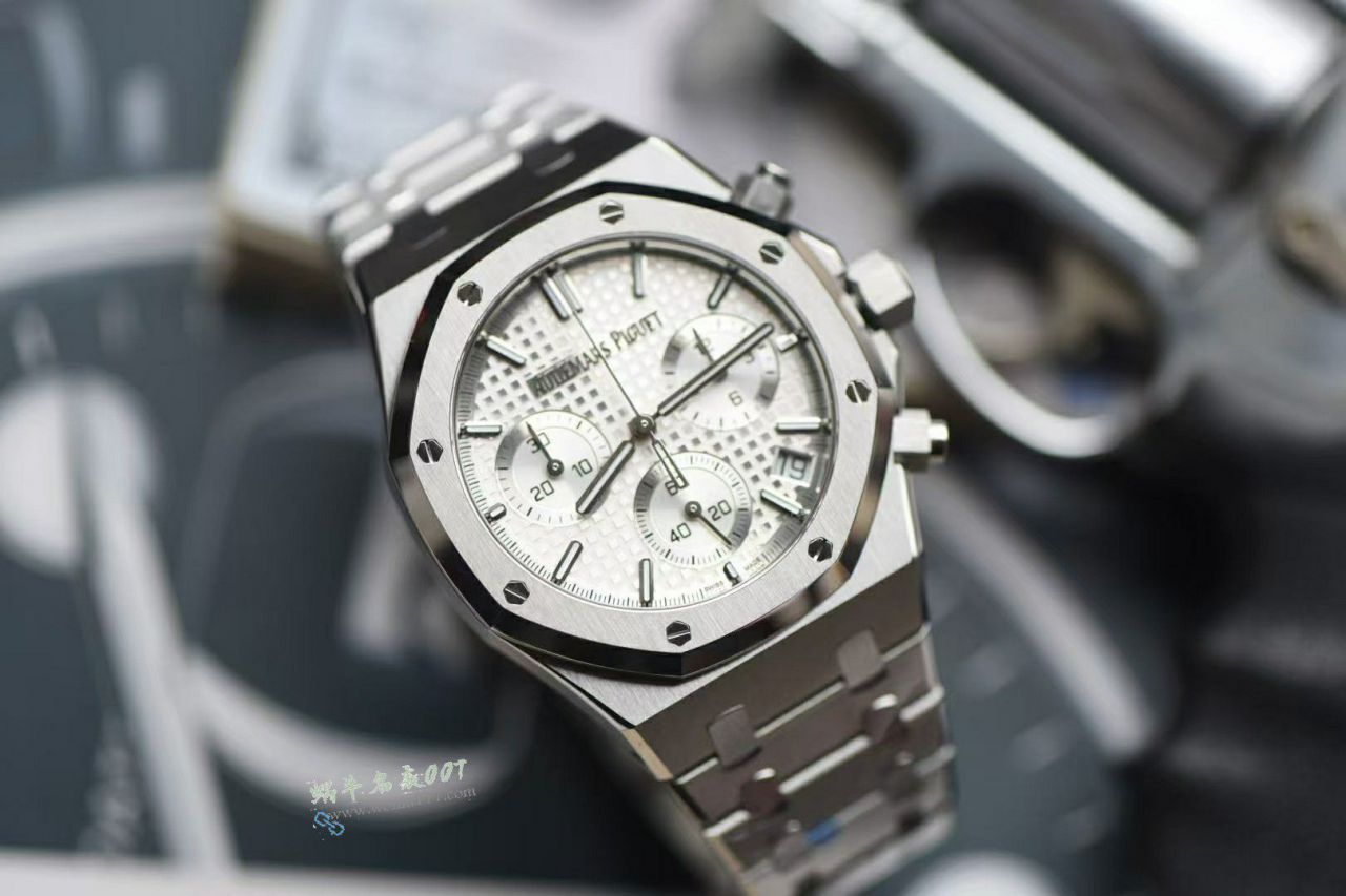 爱彼Audemars Piguet皇家橡树一比一复刻高仿26240ST.OO.1320ST.05腕表 / AP300