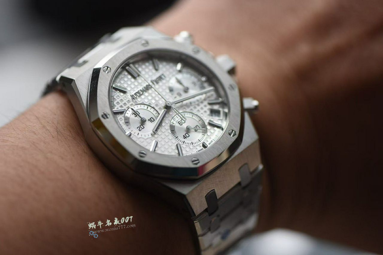 爱彼Audemars Piguet皇家橡树一比一复刻高仿26240ST.OO.1320ST.05腕表 / AP300