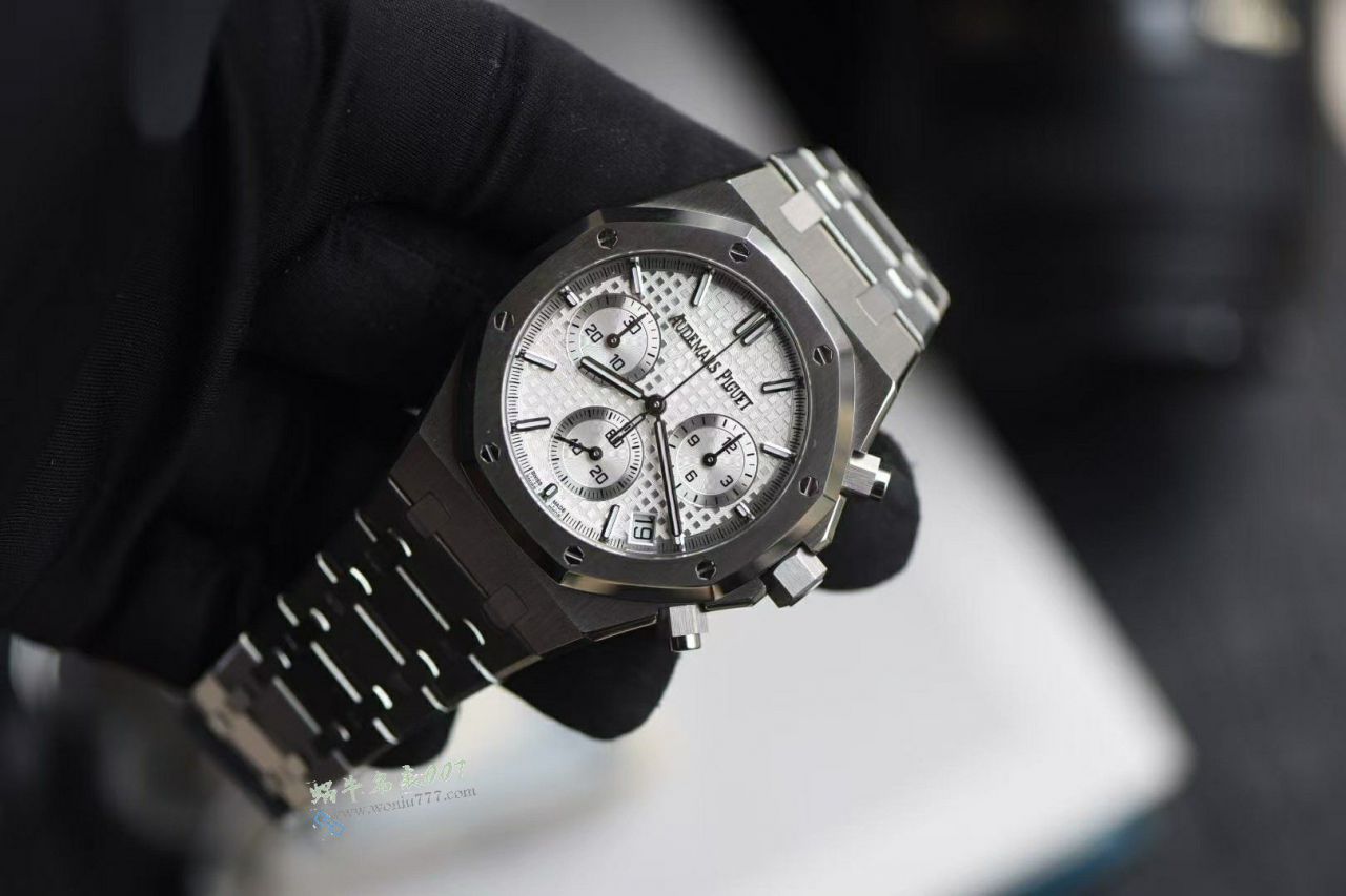 爱彼Audemars Piguet皇家橡树一比一复刻高仿26240ST.OO.1320ST.05腕表 / AP300