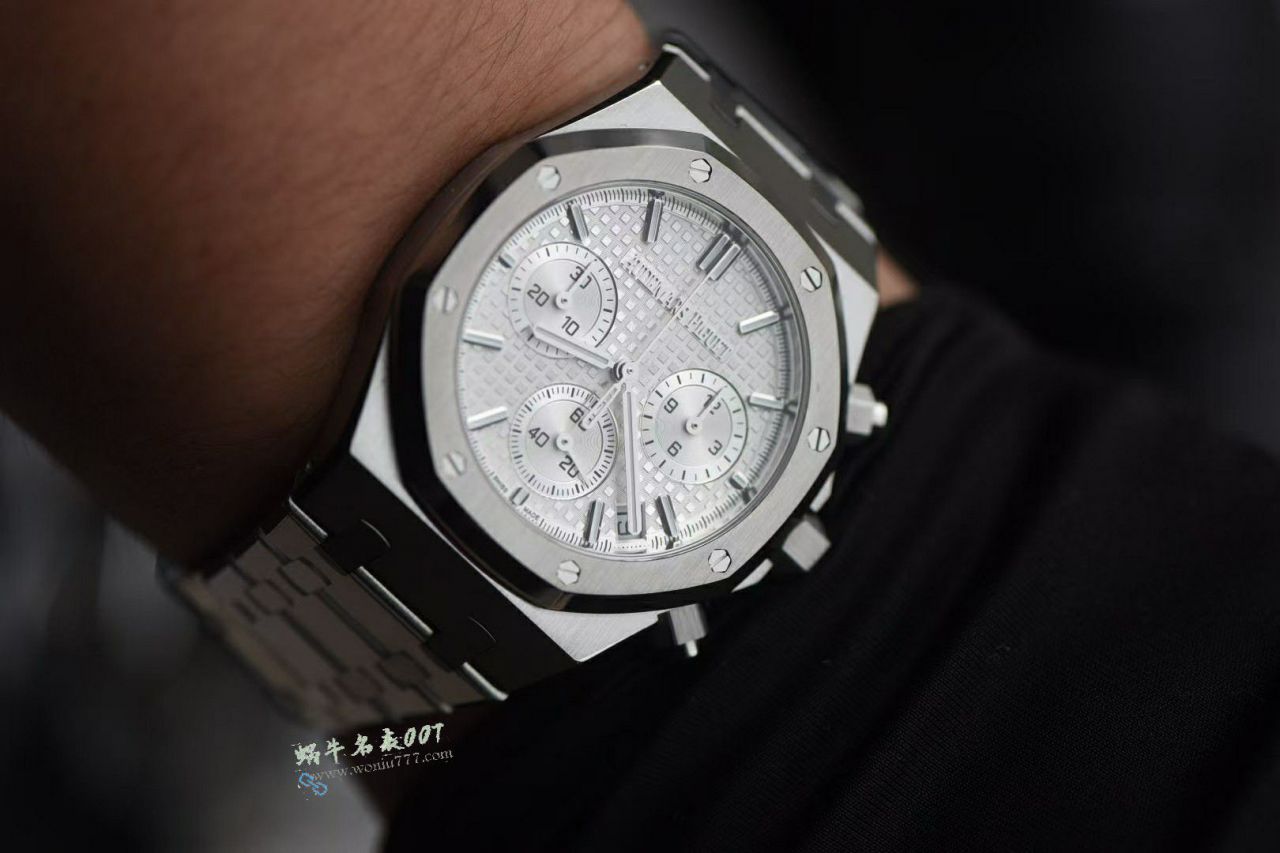 爱彼Audemars Piguet皇家橡树一比一复刻高仿26240ST.OO.1320ST.05腕表 / AP300