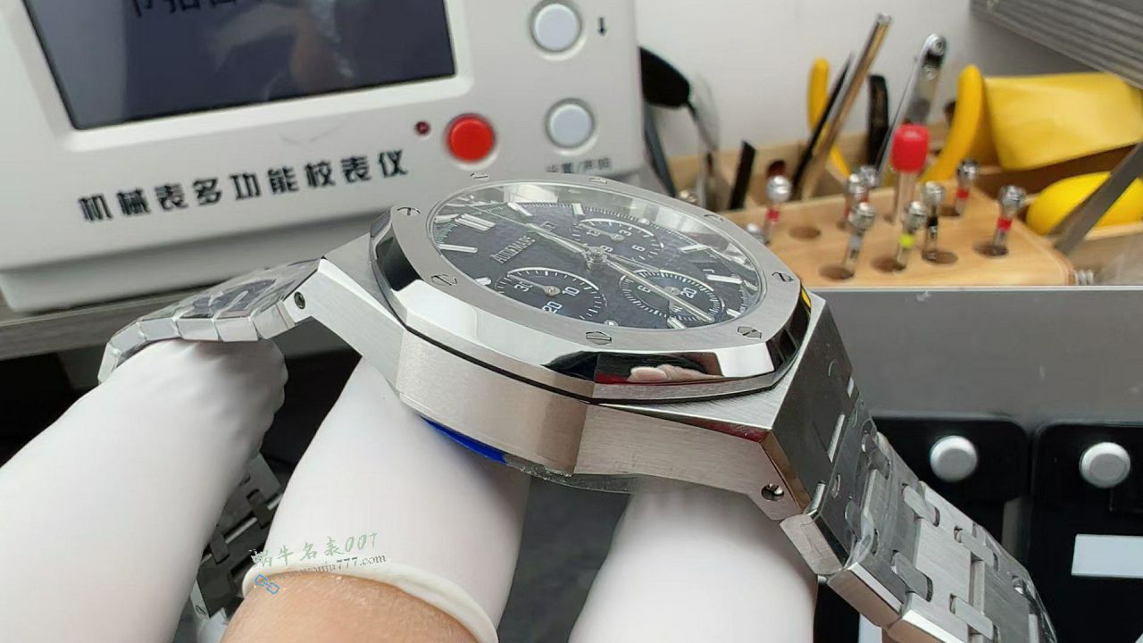 爱彼Audemars Piguet皇家橡树一比一复刻高仿26240ST.OO.1320ST.05腕表 / AP300