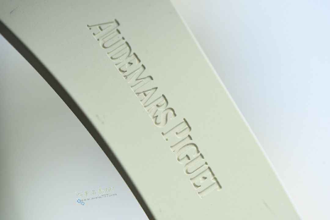 DUCK 爱彼皇家橡树离岸型复刻高仿26231ST.ZZ.D010CA.01腕表 / AP301