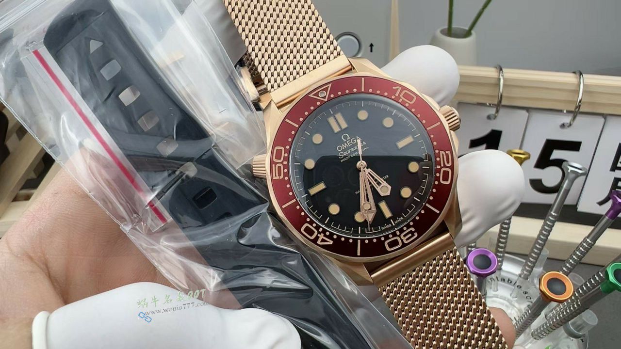 VS欧米茄007海马300青铜金无暇赴死复刻手表210.90.42.20.01.003腕表 / VS828