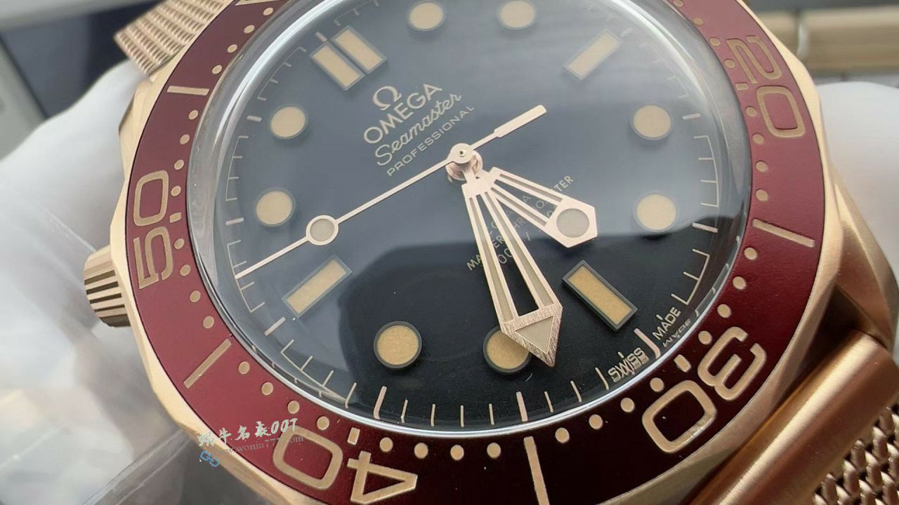 VS欧米茄007海马300青铜金无暇赴死复刻手表210.90.42.20.01.003腕表 / VS828