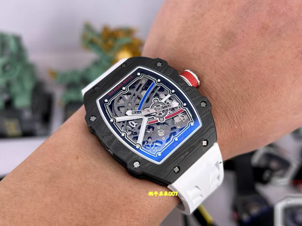 视频评测高端定制RICHARD MILLE 理查德米勒RM67-02 超级版～  紫色 最薄最轻最强卡塔尔 / RM67KATAER